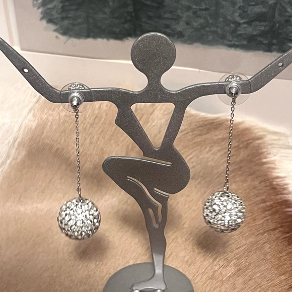 🏷️ kate spade ♠️• razzle dazzle linear dangling silver rhinestone earrings - Picture 16 of 16